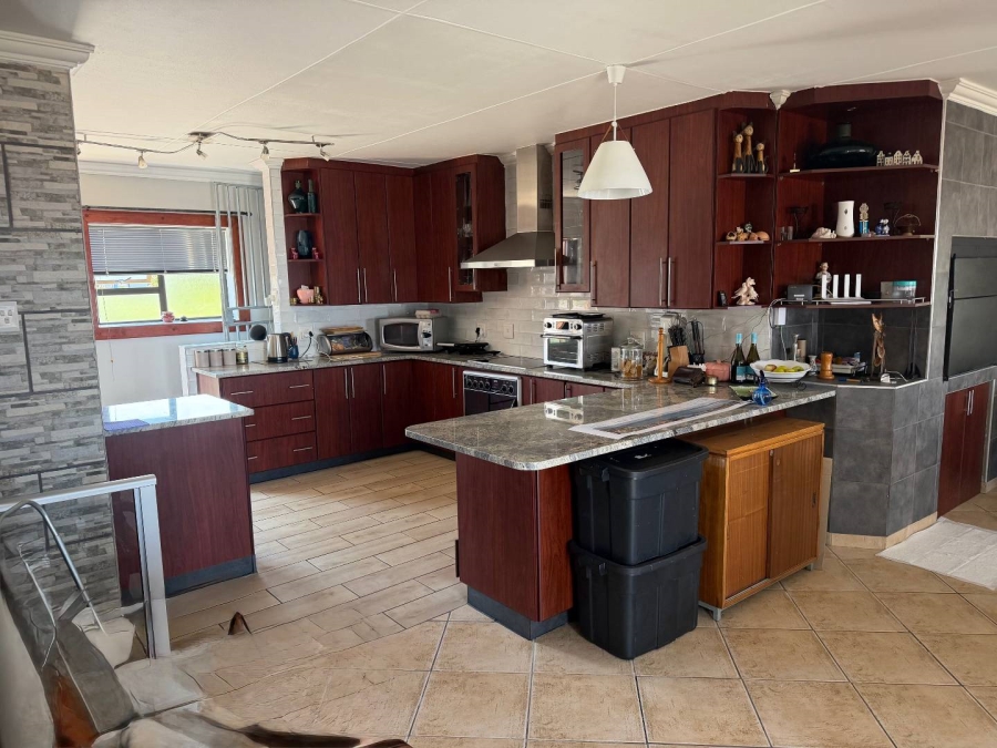 4 Bedroom Property for Sale in Dana Bay Western Cape